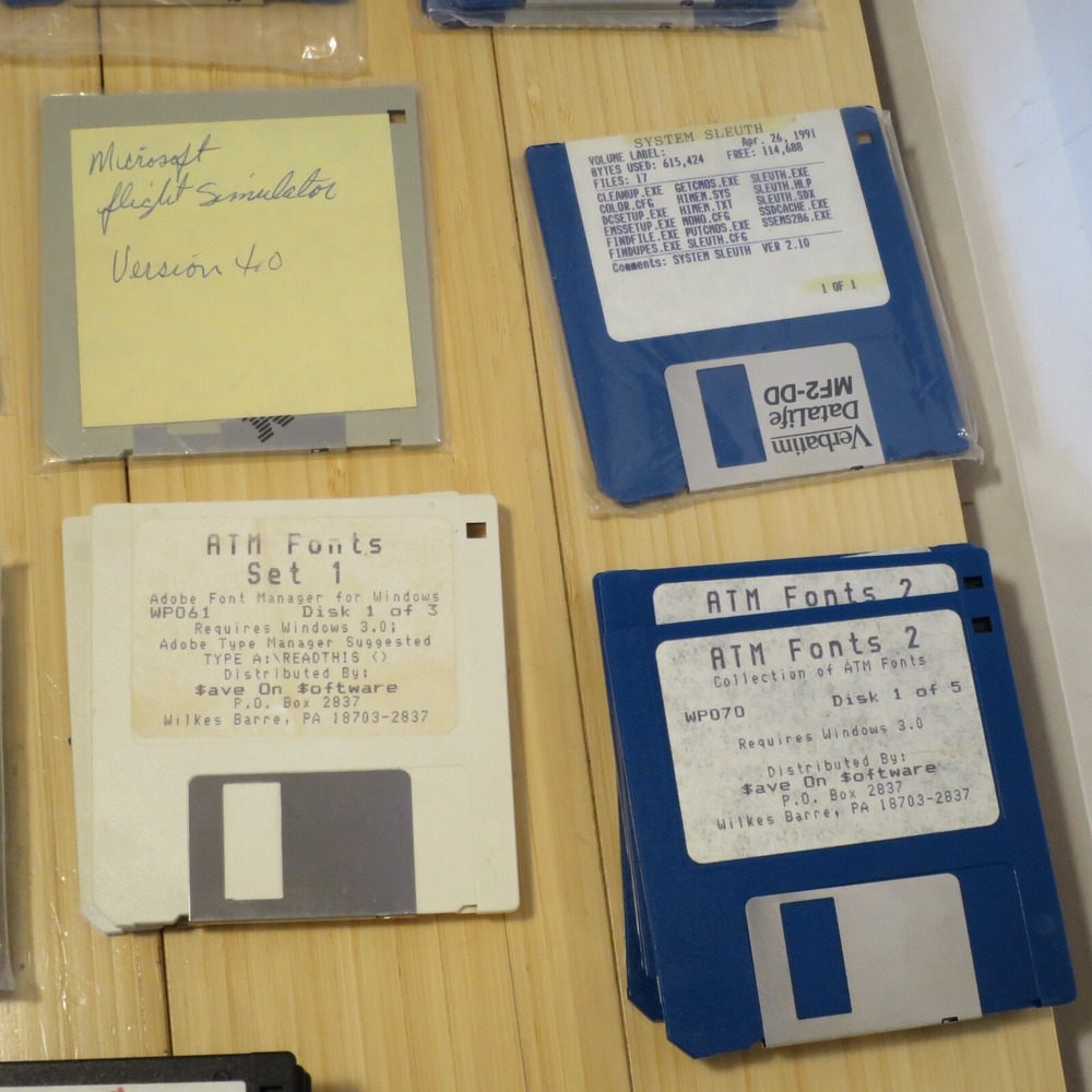 Untested Lot of PC Computer Software 3.5 in. Floppy Disks in Banx Storage Caddy - Picture 11 of 16